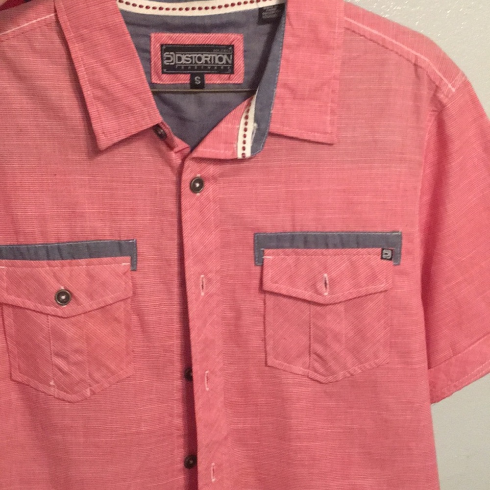 Distortion - Picture 3 of 3